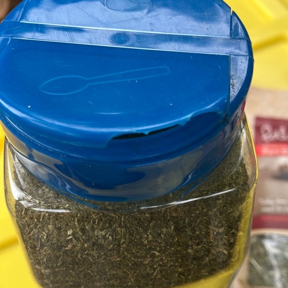 Organic catnip & Dr. Elsey's Ultra Litter Attractant - Picture 6 of 15